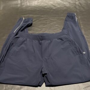 Lululemon men’s pants with zippered ankles